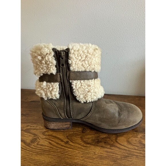 UGG Blayre II Brown Suede Leather Distressed Sheepskin Ankle Boot Women Size 9 - Picture 8 of 16